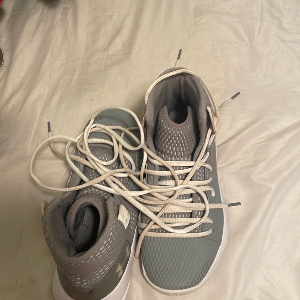 Under armor basketball shoes